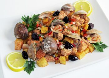 Carne de Porco à alentejana