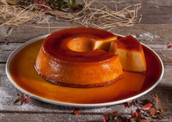 Pudim de pão no forno