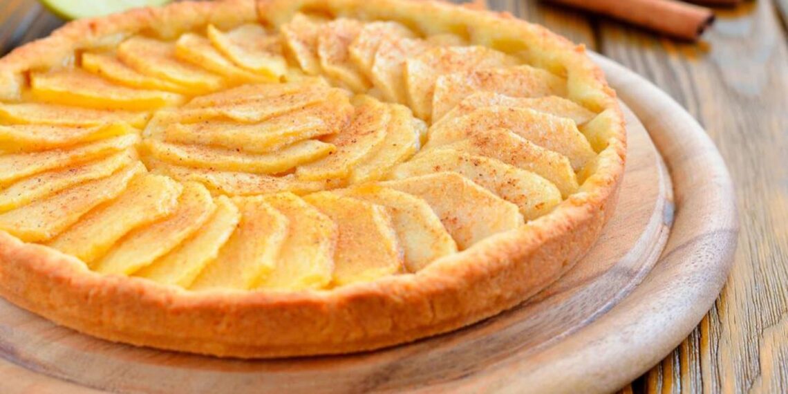 Bolo húmido de maçã e iogurte