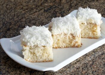 Bolo de coco fofinho