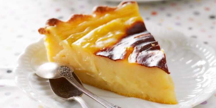 Tarte de nata com massa quebrada