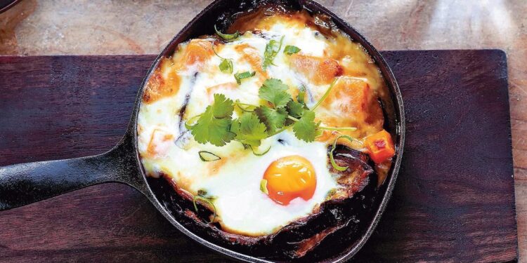 Ovos assados no forno com queijo
