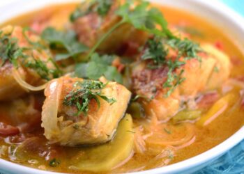 Caldeirada de bacalhau simples e deliciosa