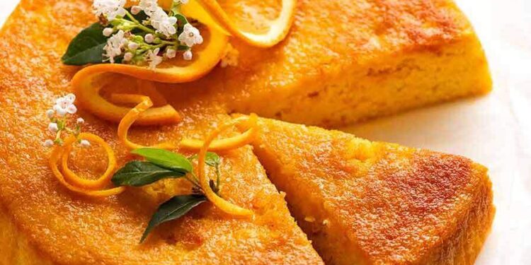 Bolo de laranja e cenoura húmido