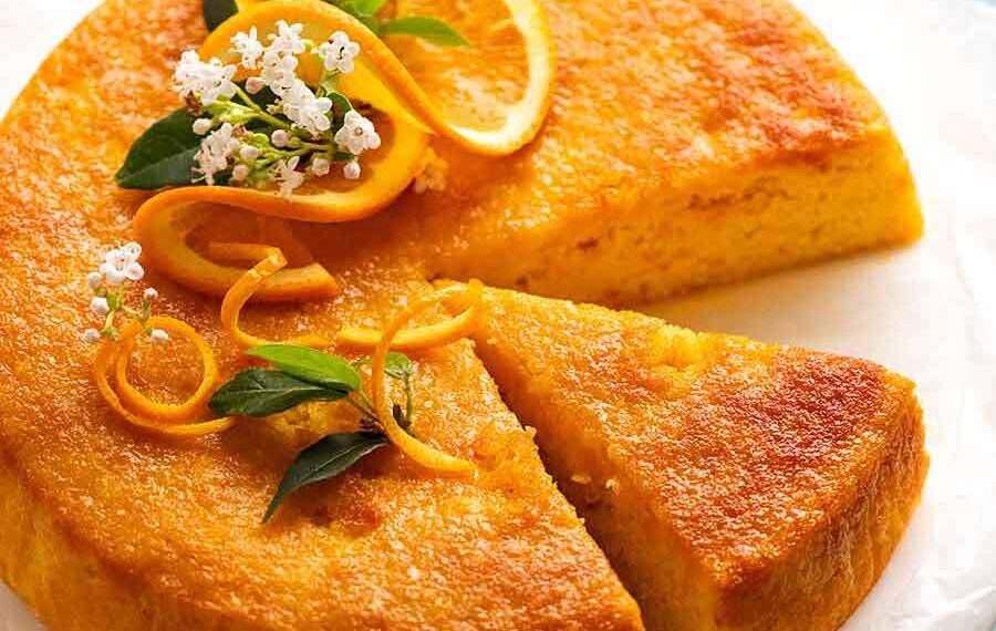 Bolo de laranja e cenoura húmido