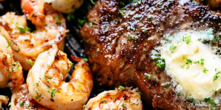 Bife com molho de gambas