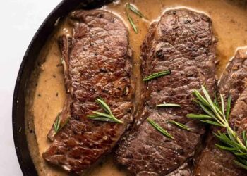 Bife com molho inglês