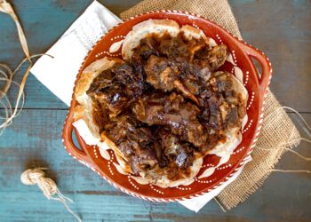 Ensopado de borrego à Alentejana
