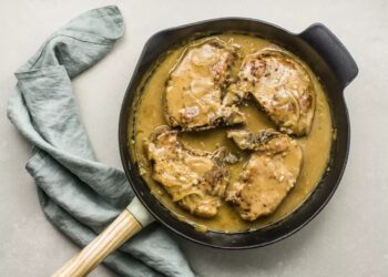 Costeletas de porco estufadas