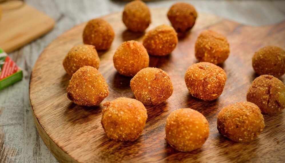 Salgadinhos de alheira assados no forno