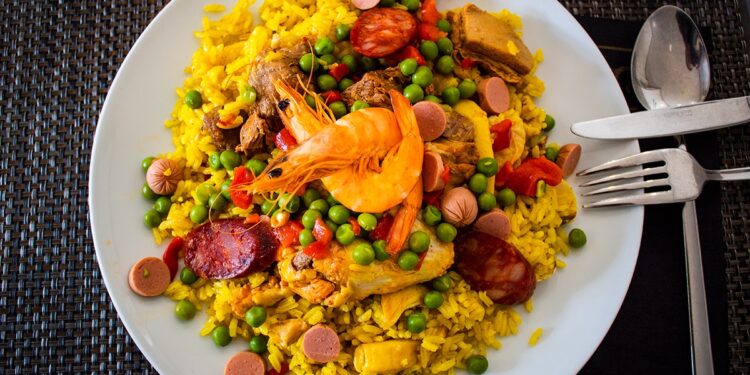 Arroz à Valenciana no forno