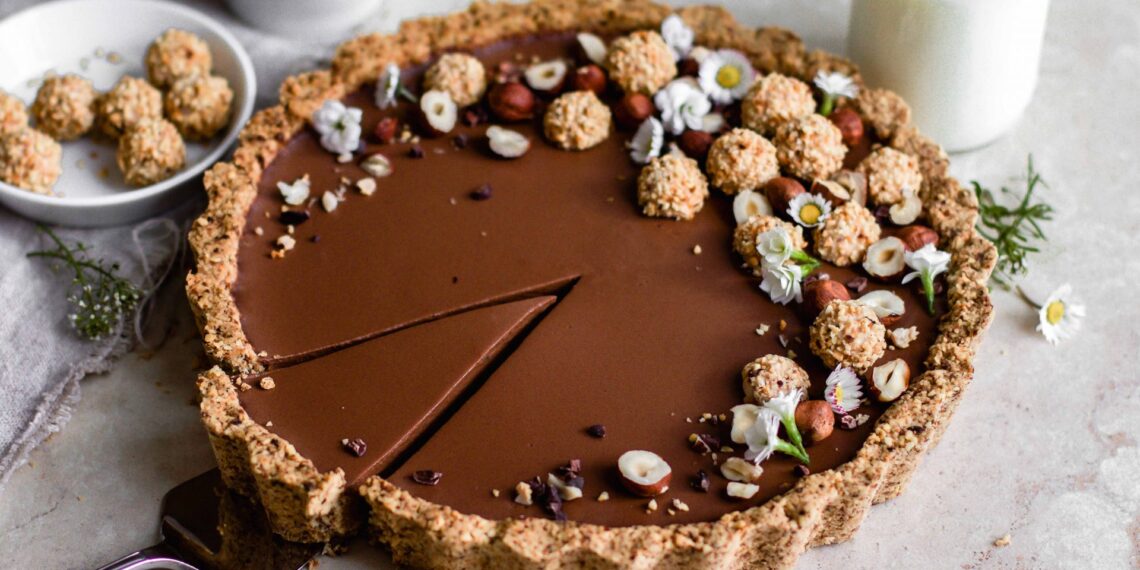 Tarte de chocolate com massa quebrada