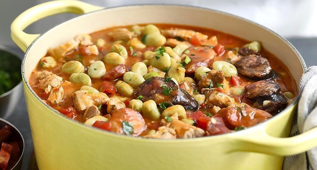 Favas guisadas à Alentejana