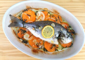 Corvina assada no forno