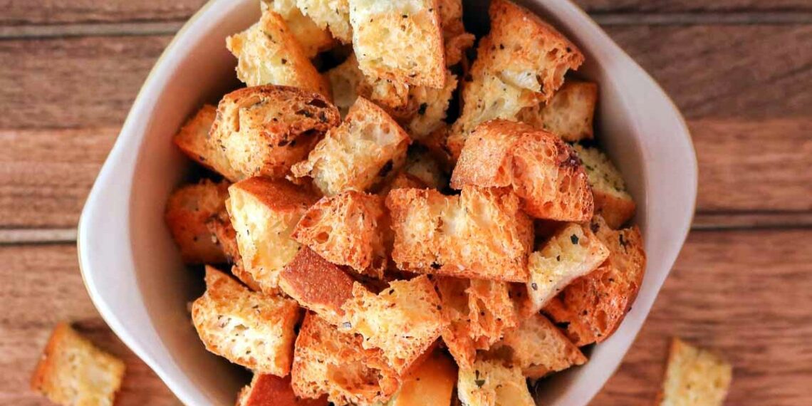 Croutons caseiros aromatizados