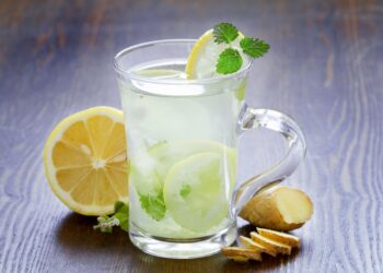 Limonada com gengibre