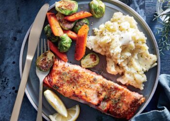 Lombos de salmão com puré