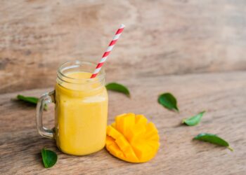 Batido de manga fácil e rápido