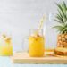 Sumo de laranja com abacaxi