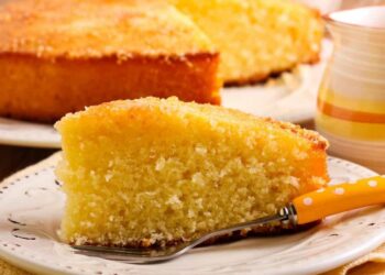 Bolo rápido de laranja no liquidificador