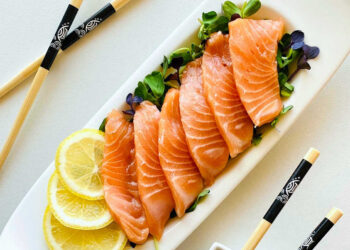 Sashimi de salmão fácil