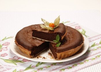 Tarte de alfarroba do Algarve