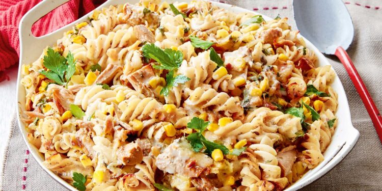 Massa com atum e milho