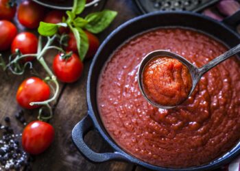 Molho de tomate caseiro simples e fácil