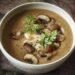 Sopa de castanhas com cogumelos