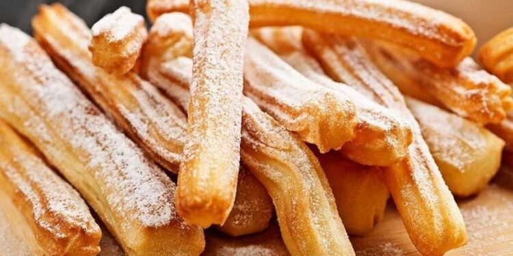 Churros caseiros simples e fáceis