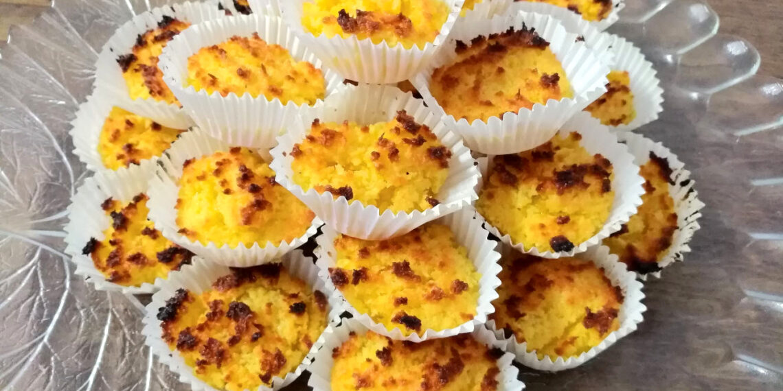 Bolinhos de côco