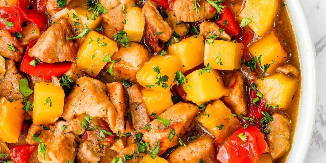 Carne de porco com ananás