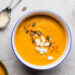 Sopa de abóbora e courgette