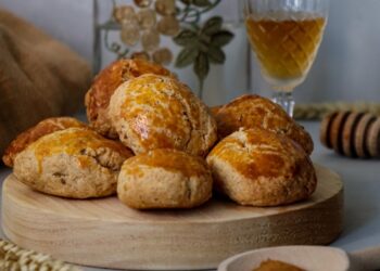 Broas de mel e canela