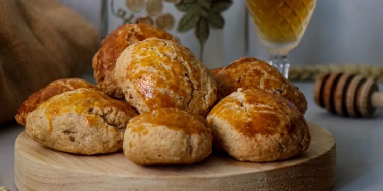 Broas de mel e canela