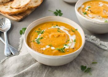 Sopa de abóbora e alho francês