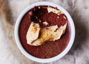 Mousse de chocolate com leite de côco