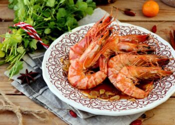 Camarões com cerveja