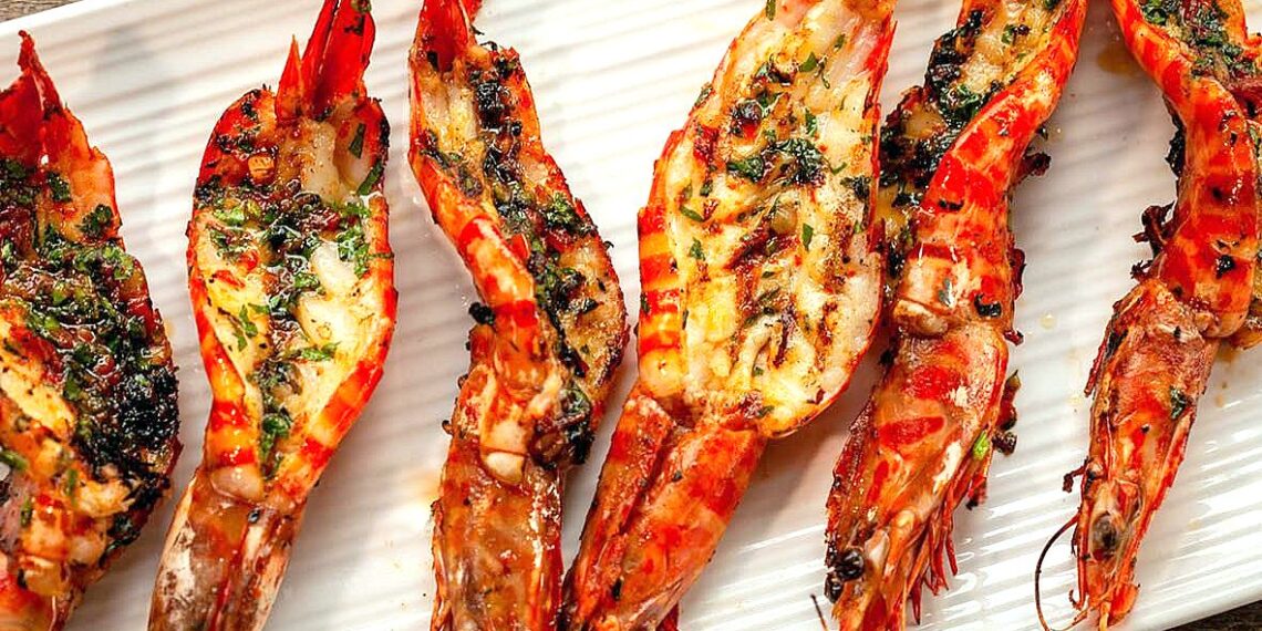 Camarão tigre no forno