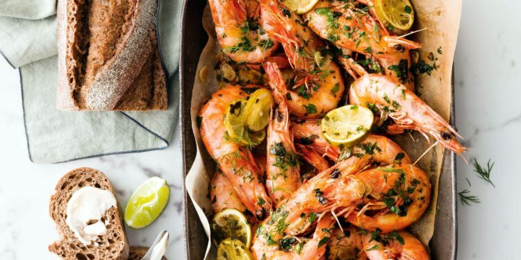 Gambas no forno com alho