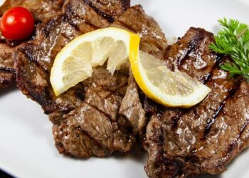 Bochechas de porco preto grelhadas