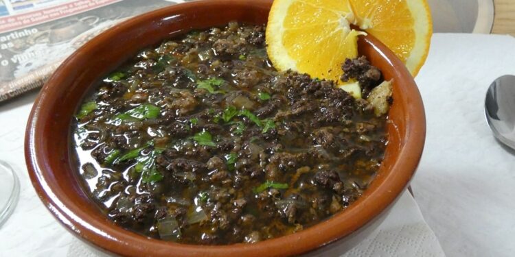 Sopa de cachola à moda do Alentejo