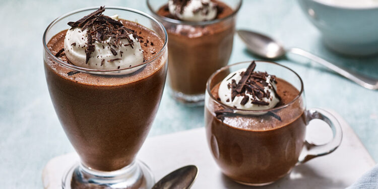 Mousse de chocolate com natas