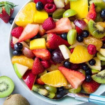 Salada de fruta simples e fácil