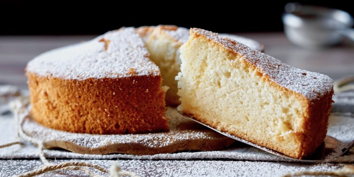 Bolo de claras tradicional