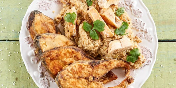 Sável com açorda de ovas