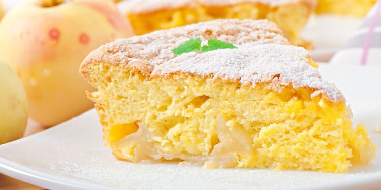 Bolo de iogurte e maçã