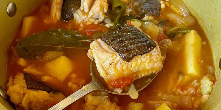 Caldeirada de raia à moda de Peniche