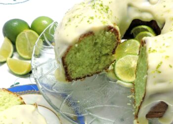 Bolo verde de limão