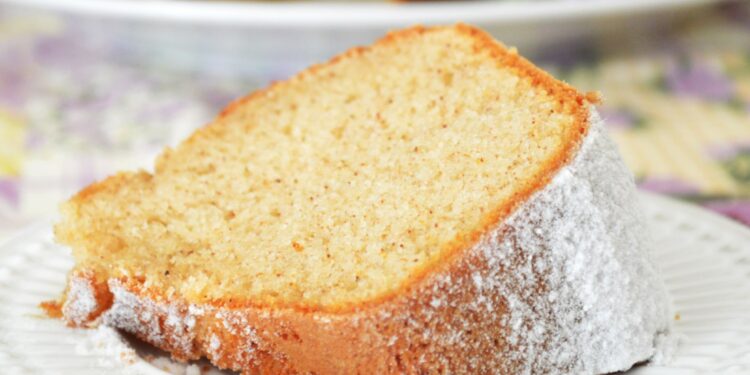 Bolo de iogurte grego